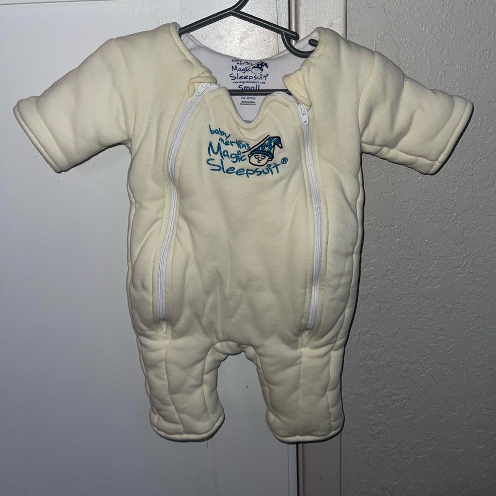 Merlin Sleep Suit - Small 3-6months (Cream)